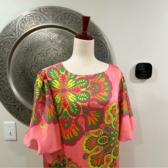 NWT $328 Trina Turk LUV dress in pink - Size 12 - Picture 5 of 11